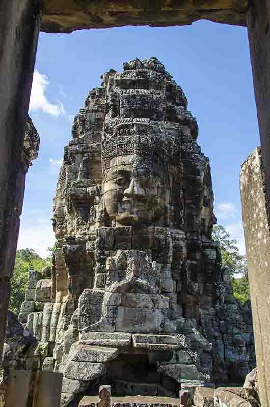 68 - Camboya - Angkor - ciudad de Angkor Thom - templo de Bayon